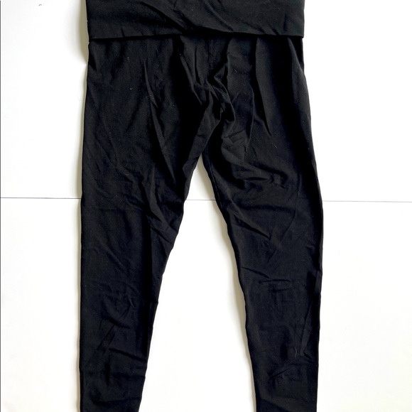 PINK Victoria’s Secret Leggings! - Picture 3 of 4